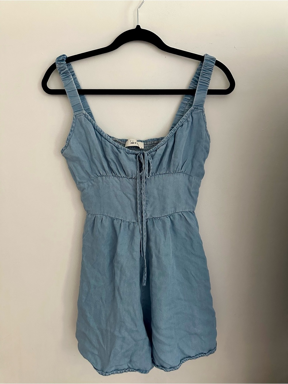 Sadie & Sage Light Blue Sleeveless Romper with Front Tie